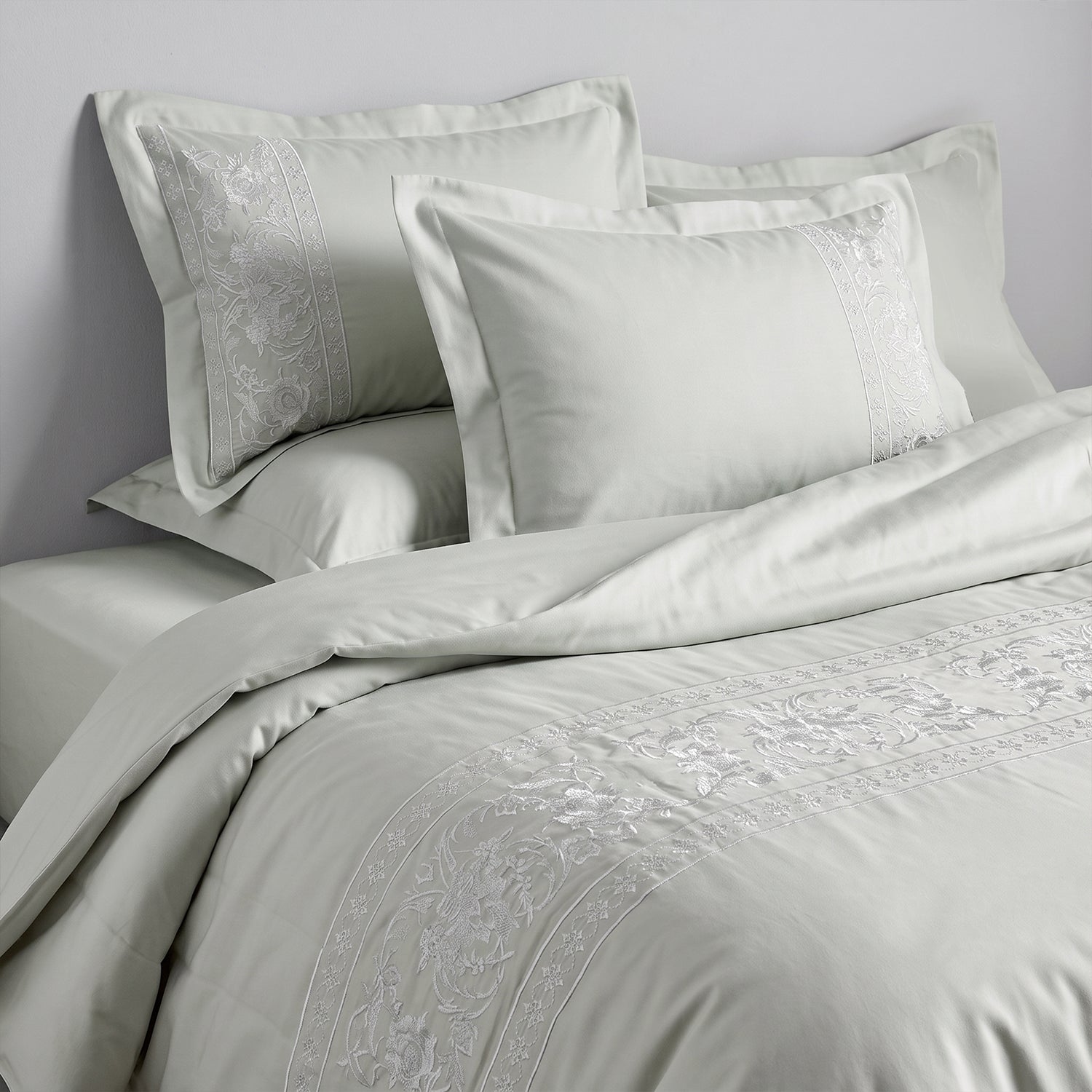 Embroidered 6-Piece King Duvet Cover Set Floral Grey Microfiber Bedding Set 220×240cm