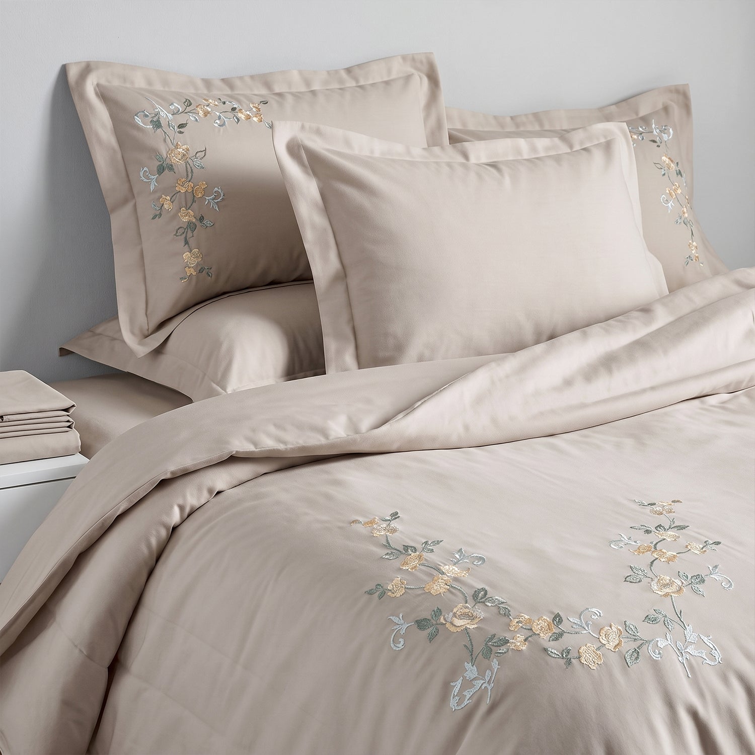 Embroidered 6-Piece King Duvet Cover Set Floral Beige Microfiber Bedding Set 220×240cm