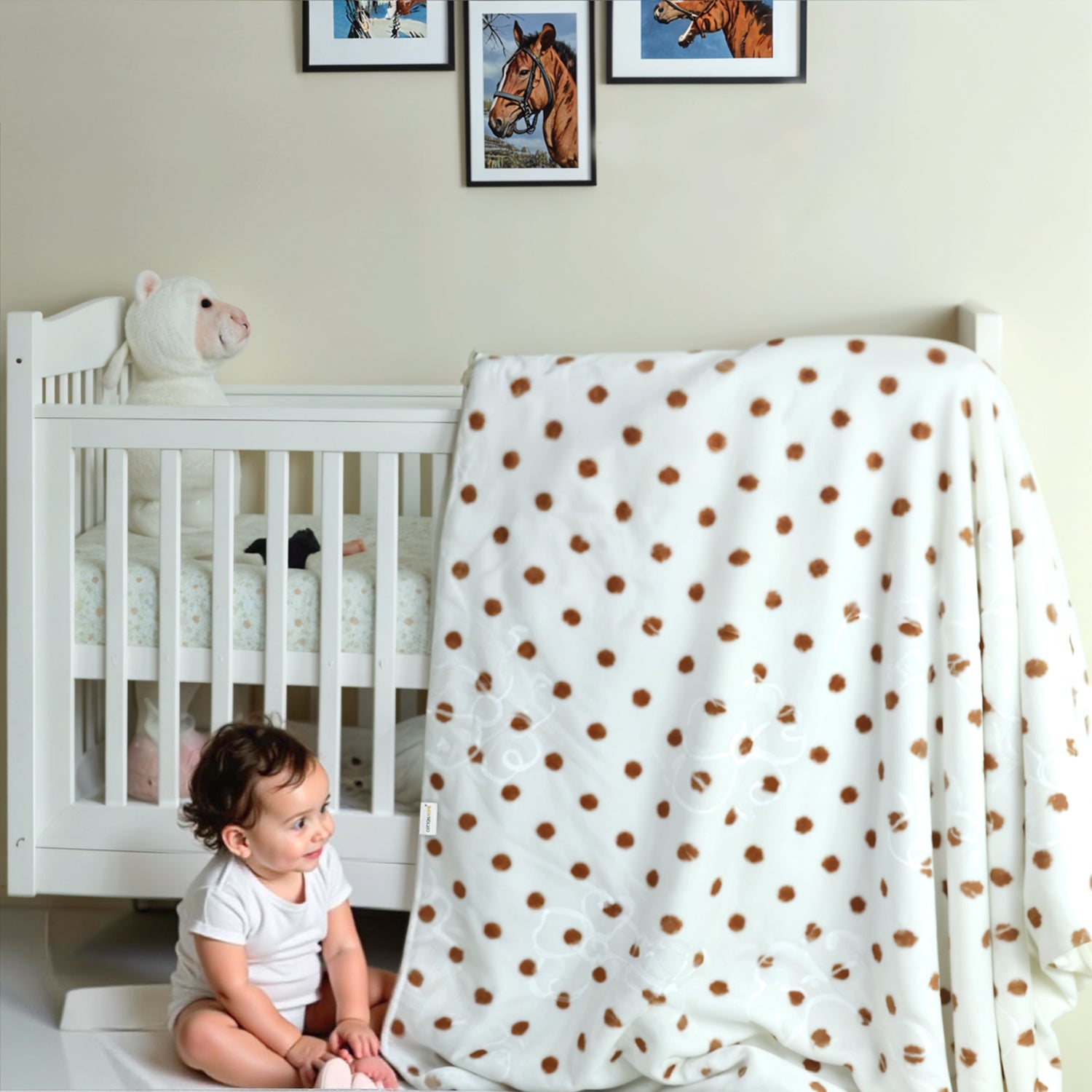 Polka Baby Blanket – Ultra Soft, Lightweight & Cozy Plush 144x110cm Brown