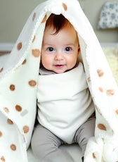 Polka Baby Blanket – Ultra Soft, Lightweight & Cozy Plush 144x110cm Brown