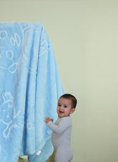 Ultra-Soft Embossed Baby Blanket – Lightweight, Cozy & Plush 140x110cm, Blue