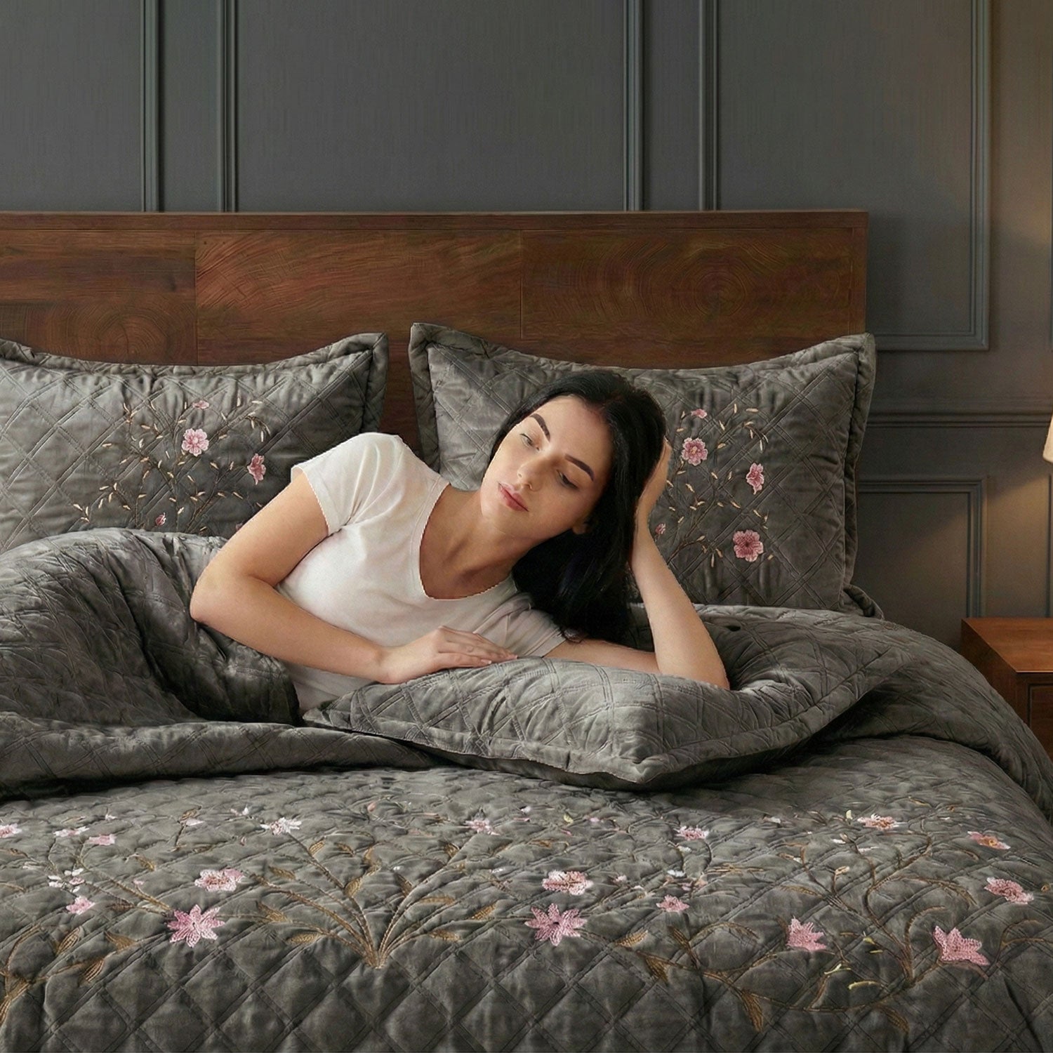 Velvet Quilt Set 3-Piece Diamond Quilted Bedspread Set 220×240cm with two pillow case Brown