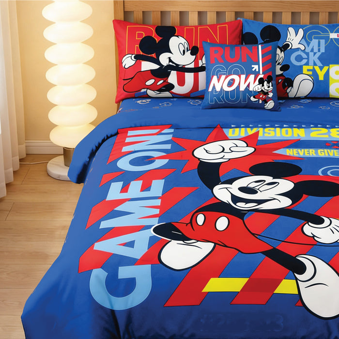 Micky Mouse Official Kids Bedding Set – 5 Piece Comforter Set Cozy & Colorful Cartoon Character with Matching Pillowcases & Bedsheet