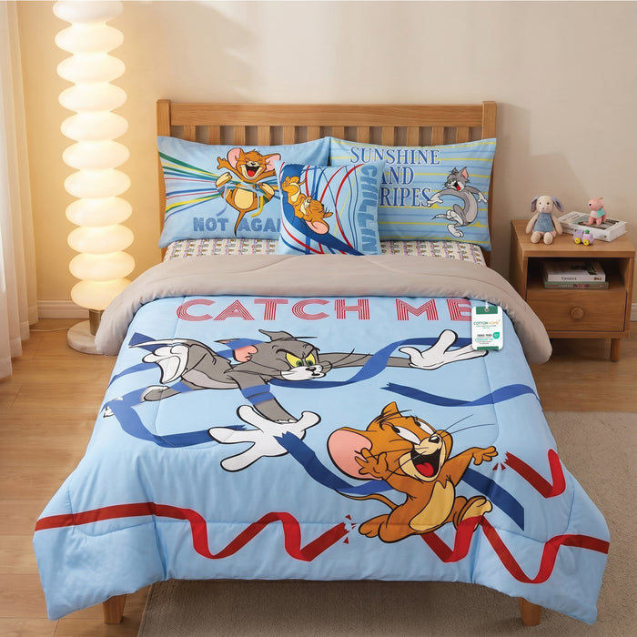Tom and Jerry Official Kids Bedding Set – 5 Piece Comforter Set Cozy & Colorful Cartoon Character with Matching Pillowcases & Bedsheet